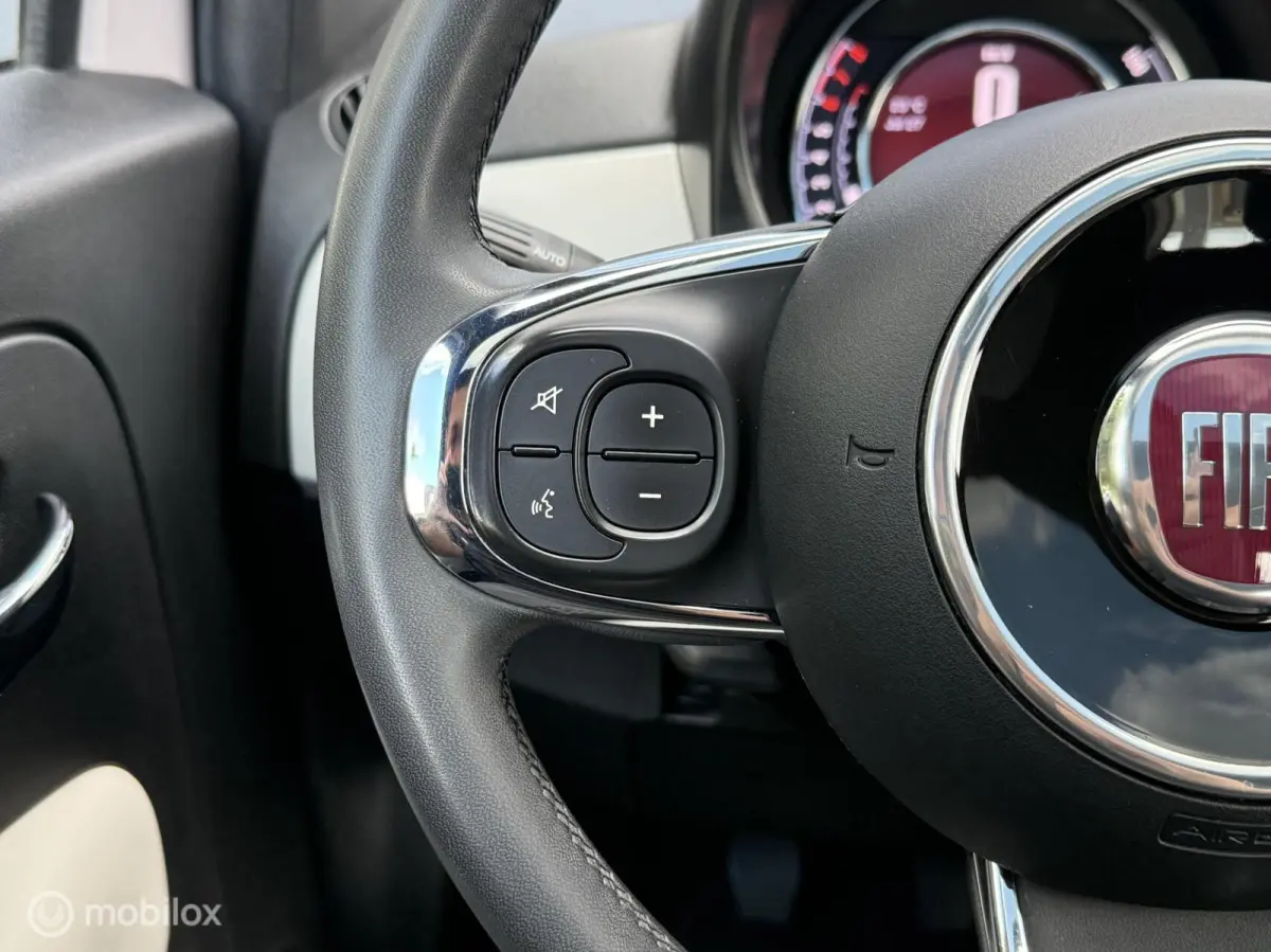 1.0 Hybrid Star Panodak Navi Carplay PDC 16 inch Cruise Control