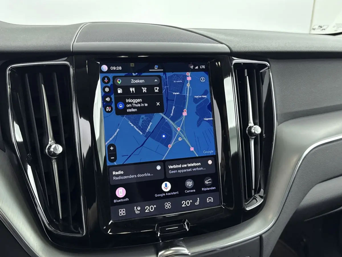 2.0 B5 Business Pro | Trekhaak | BLIS | PDC V+A en camera | Stoel + Stuurverwarming | 20 inch LM | Adaptive Cruiscontrol |