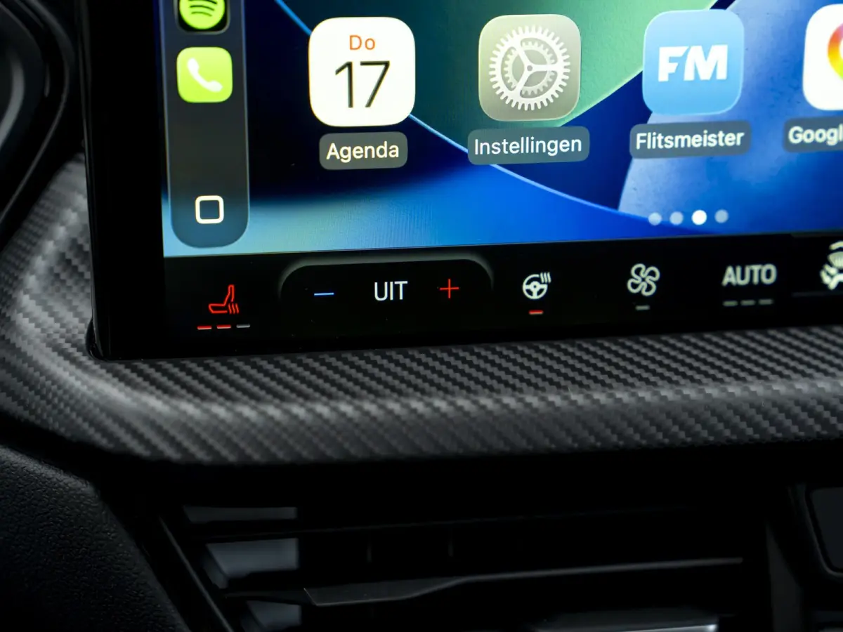 2.5 PHEV ST-Line | Stoel-/stuur-/voorruit en achterbank verwarming | Navi | 2.100kg trekgewicht