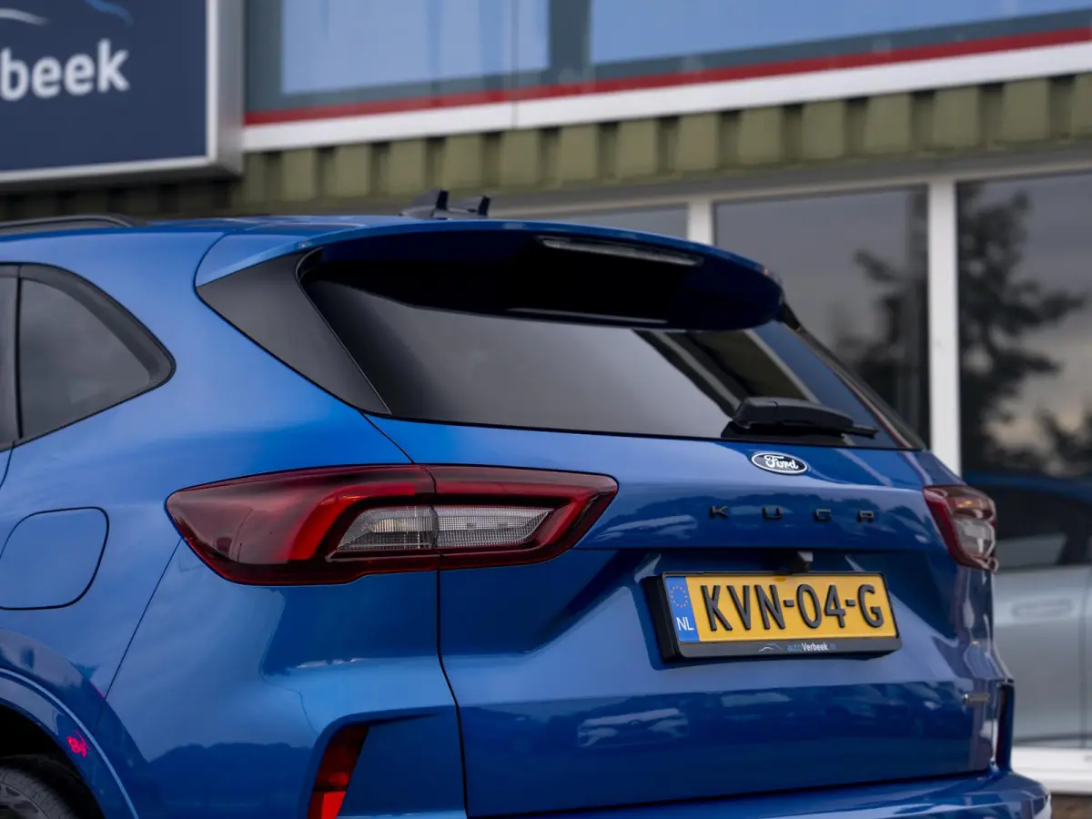 2.5 PHEV ST-Line | Stoel-/stuur-/voorruit en achterbank verwarming | Navi | 2.100kg trekgewicht