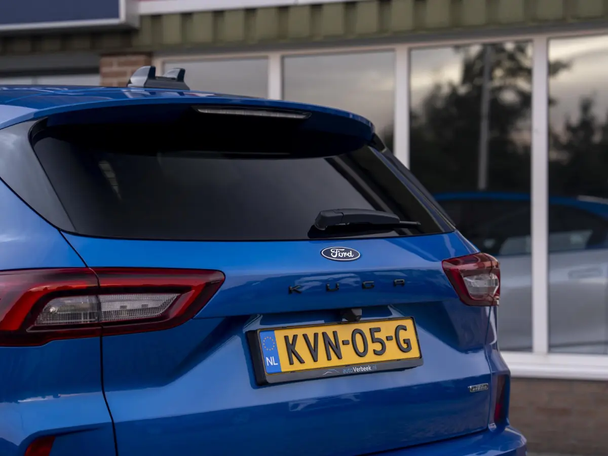 2.5 PHEV ST-Line | Stoel-/stuur-/voorruit en achterbank verwarming | Navi | 2.100kg trekgewicht
