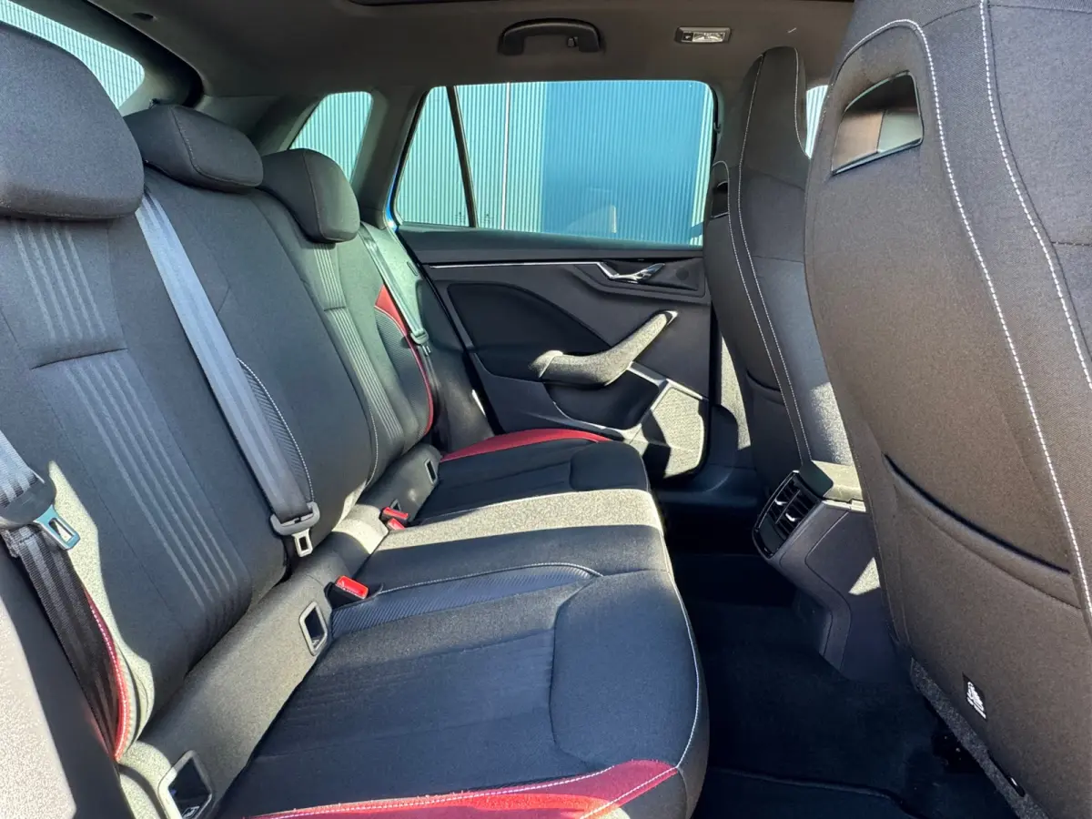 1.0 TSI Monte Carlo * 29.000KM! * Panoramadak * Stoelverwarming * Carplay * Full Led *