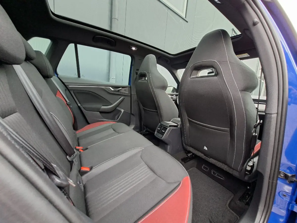 1.0 TSI Monte Carlo * 29.000KM! * Panoramadak * Stoelverwarming * Carplay * Full Led *