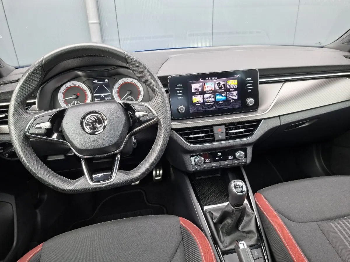 1.0 TSI Monte Carlo * 29.000KM! * Panoramadak * Stoelverwarming * Carplay * Full Led *