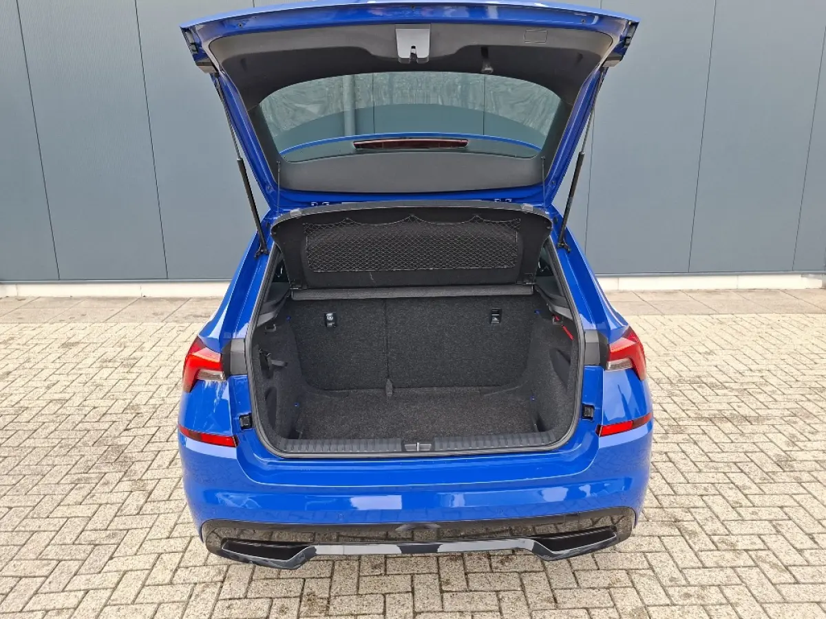 1.0 TSI Monte Carlo * 29.000KM! * Panoramadak * Stoelverwarming * Carplay * Full Led *