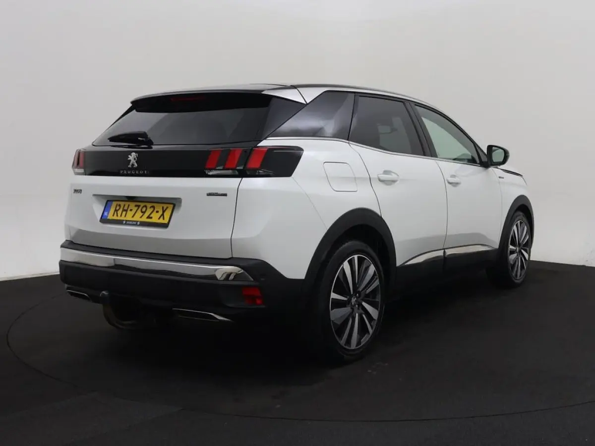 1.2T 130PK GT Line Trekhaak/Ecc/Camera/Led/CarPlay