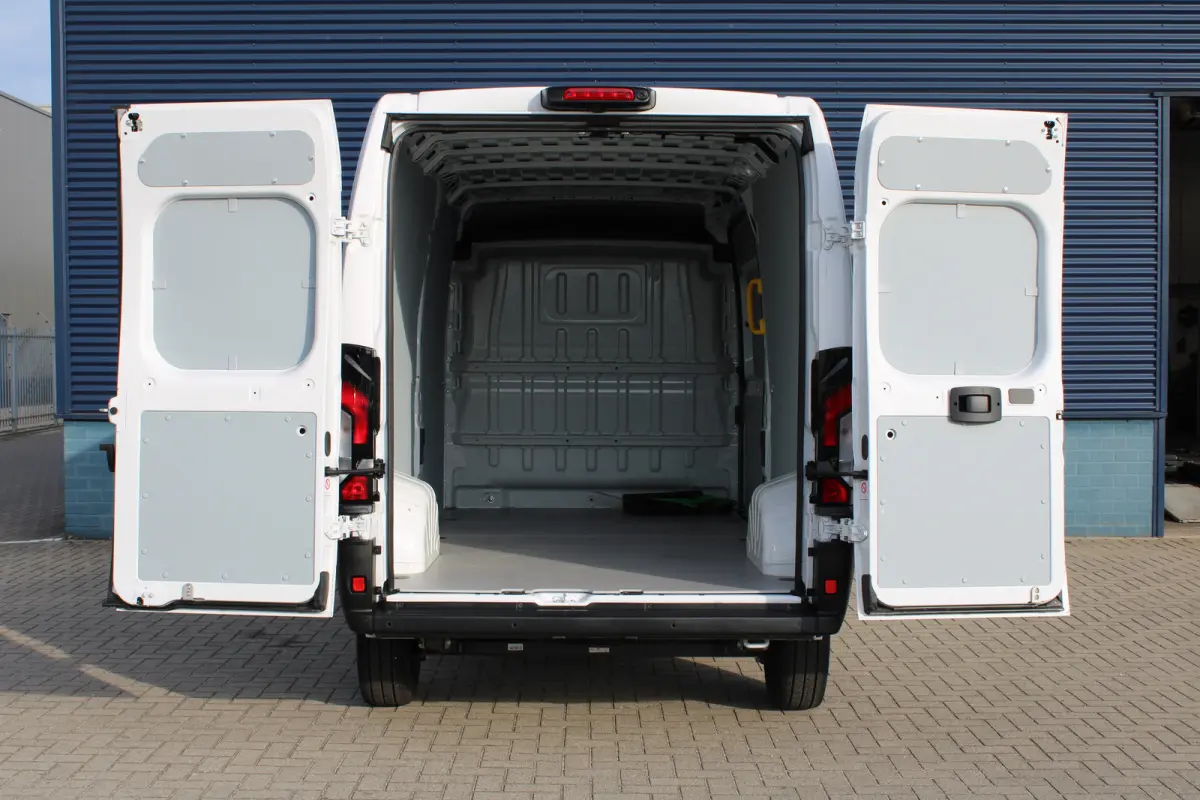 E-Ducato 4.25t L3 110 kWh | CAMERA | NAVI | DIGITALE BINNENSPIEGEL | KEYLESS | DRAADLOOS CARPLAY |