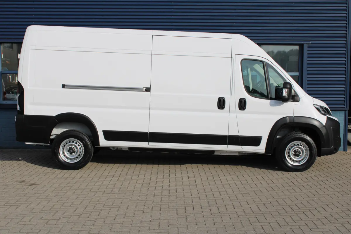 E-Ducato 4.25t L3 110 kWh | CAMERA | NAVI | DIGITALE BINNENSPIEGEL | KEYLESS | DRAADLOOS CARPLAY |