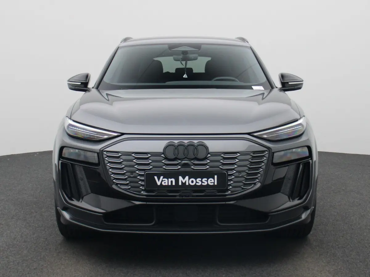 SQ6 quattro 100 kWh 490 PK | Adaptive cruise control | 360 graden camera | Dodehoekdetectie | Bang & Olufsen 3D | Elekt. verstelbare voorstoelen | Climate control | Lichtpakket plus ambient 