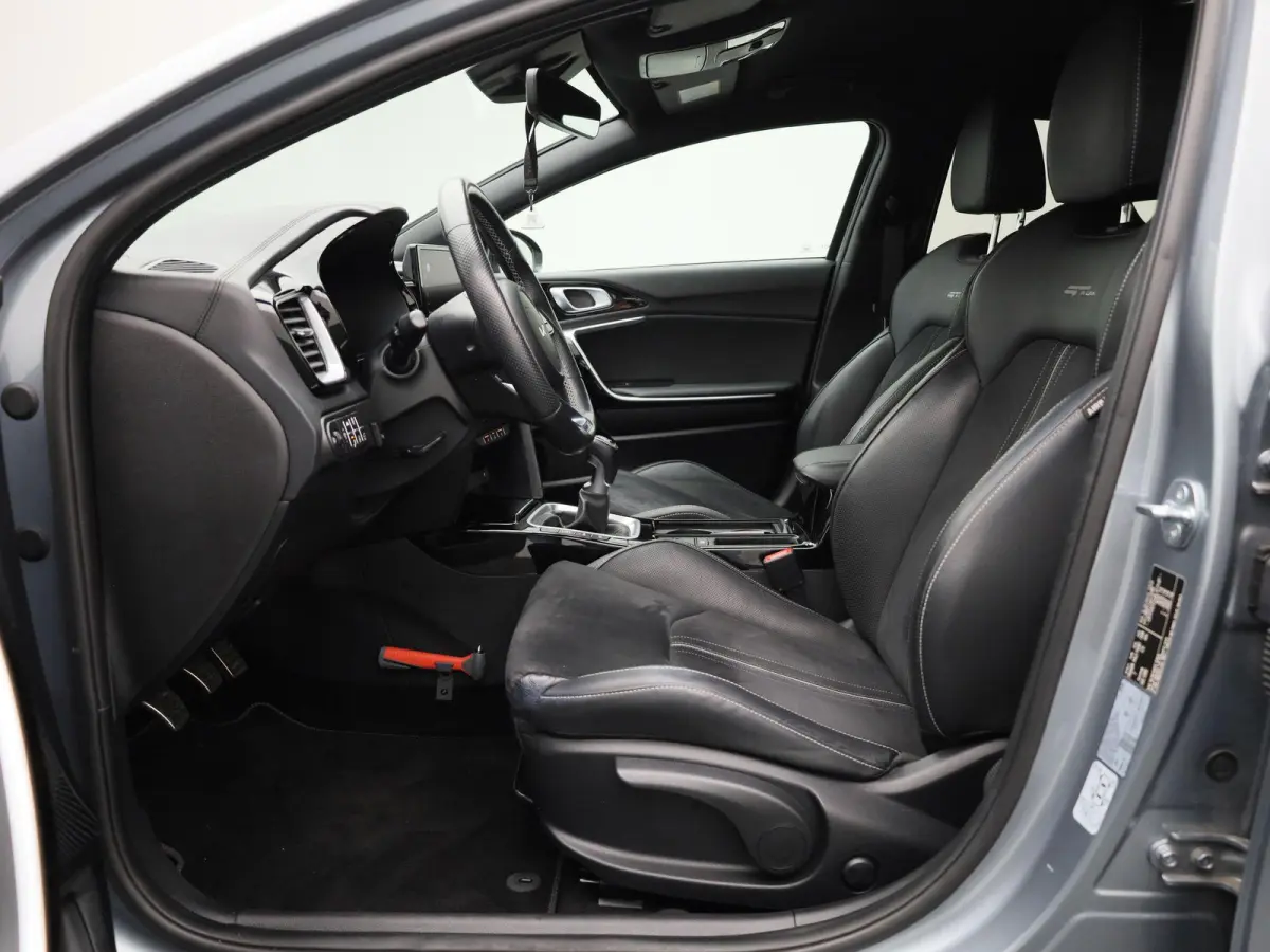 1.0 T-GDi GT-Line | Navigatie | Half leder | Apple Carplay / Android Auto | Climate Control | Camera | Elec. Achterklep | Stoel- Stuurverwarming | DAB | Cruise Control | LMV |