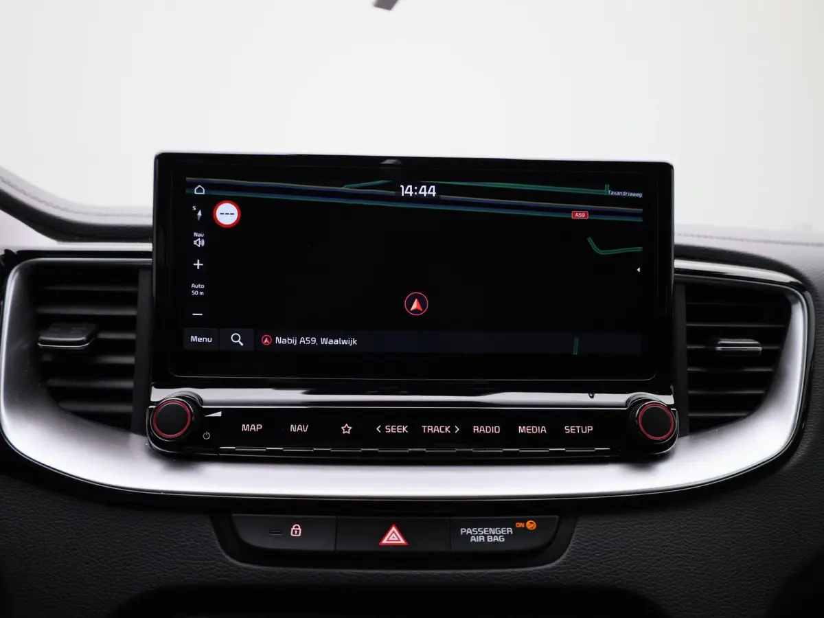 1.0 T-GDi GT-Line | Navigatie | Half leder | Apple Carplay / Android Auto | Climate Control | Camera | Elec. Achterklep | Stoel- Stuurverwarming | DAB | Cruise Control | LMV |