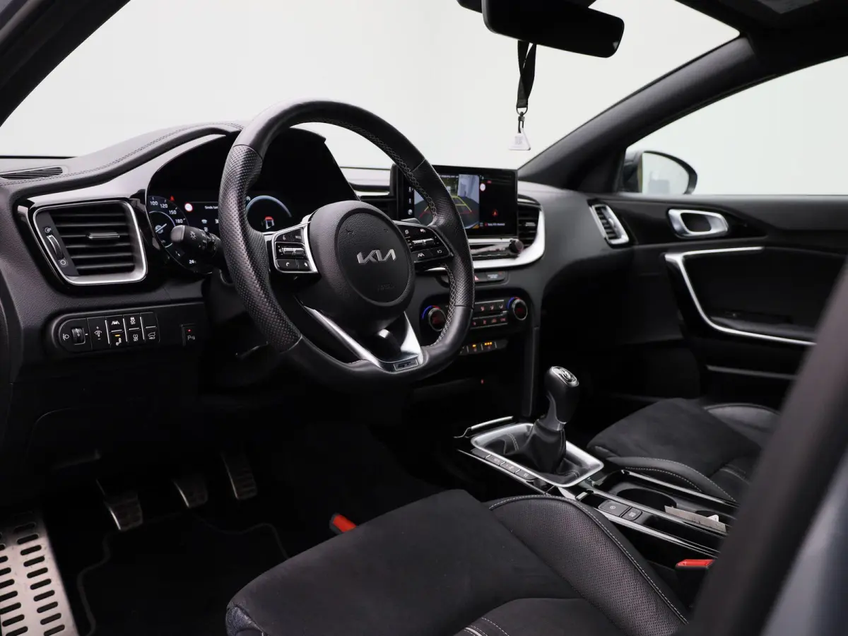 1.0 T-GDi GT-Line | Navigatie | Half leder | Apple Carplay / Android Auto | Climate Control | Camera | Elec. Achterklep | Stoel- Stuurverwarming | DAB | Cruise Control | LMV |
