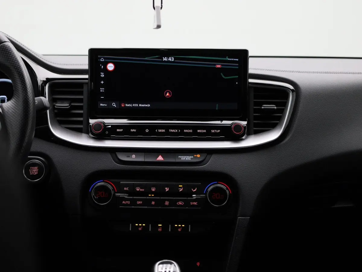 1.0 T-GDi GT-Line | Navigatie | Half leder | Apple Carplay / Android Auto | Climate Control | Camera | Elec. Achterklep | Stoel- Stuurverwarming | DAB | Cruise Control | LMV |