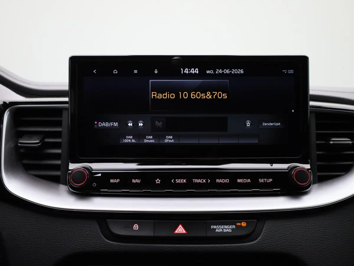 1.0 T-GDi GT-Line | Navigatie | Half leder | Apple Carplay / Android Auto | Climate Control | Camera | Elec. Achterklep | Stoel- Stuurverwarming | DAB | Cruise Control | LMV |