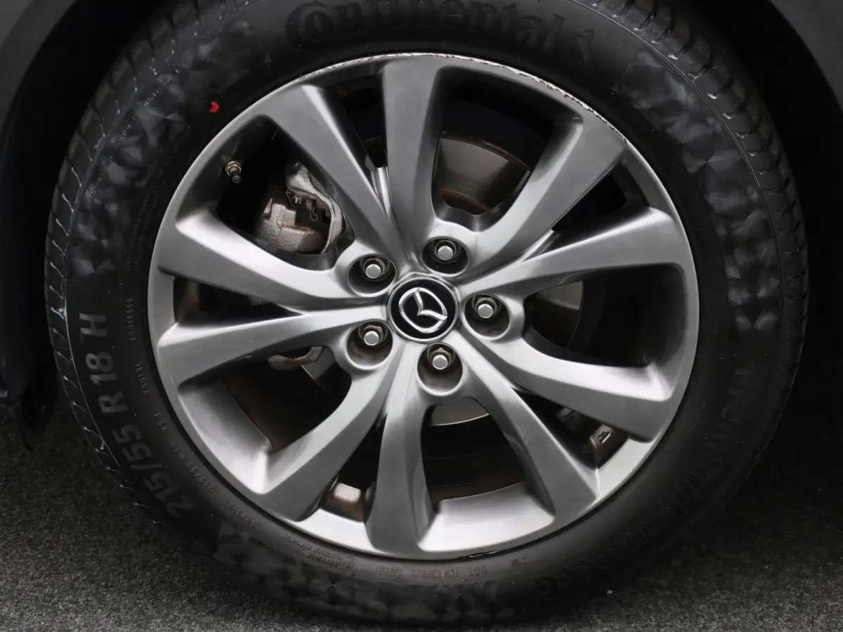 2.0 e-SkyActiv-X M Hybrid Luxury | Automaat | schuif-/kanteldak | Bose-audiosysteem | Leder | Trekhaak | Memory seats | DAB | Head up display | camera | Stoel- Stuurverwarming | Elektrische 