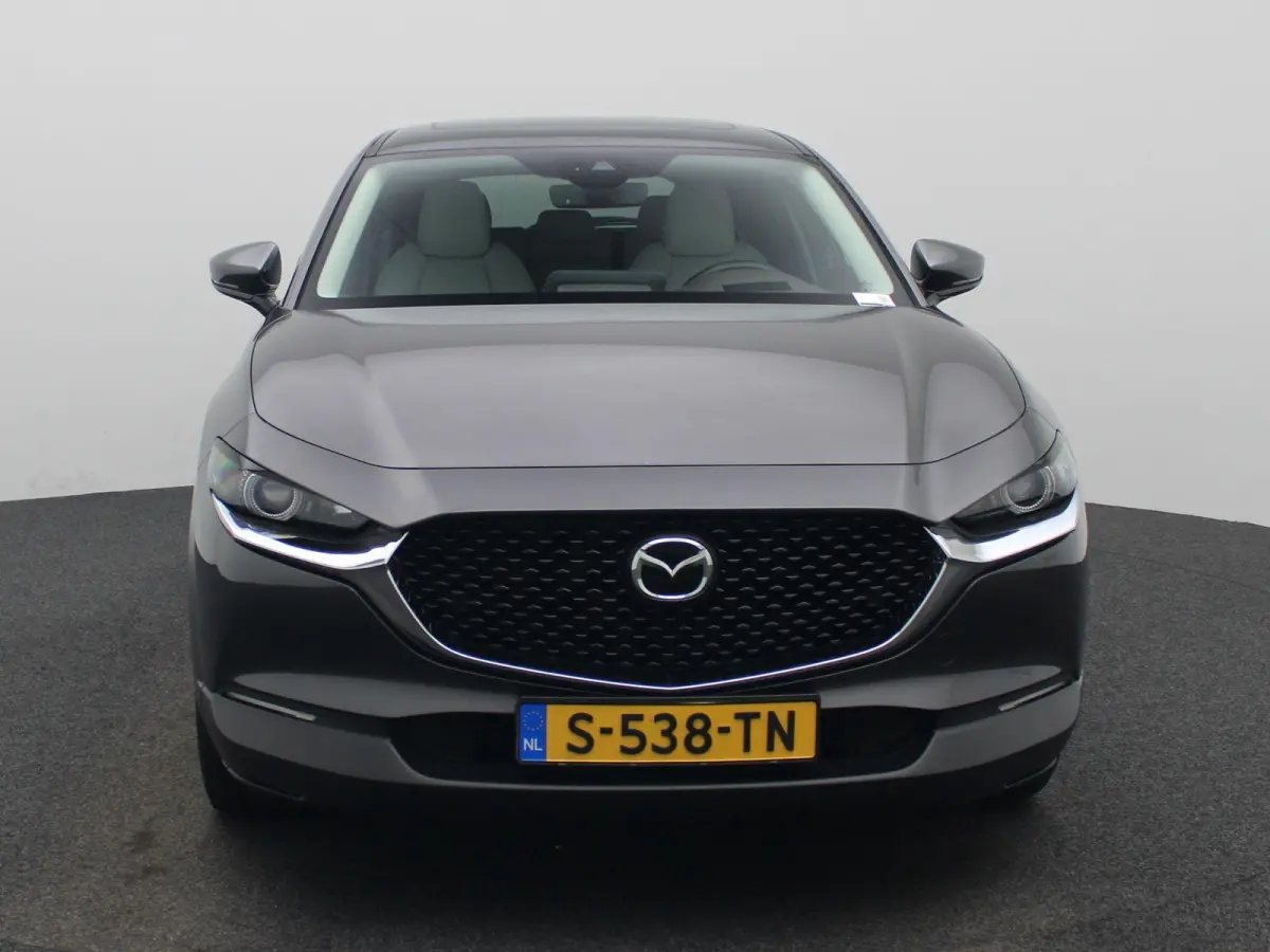 2.0 e-SkyActiv-X M Hybrid Luxury | Automaat | schuif-/kanteldak | Bose-audiosysteem | Leder | Trekhaak | Memory seats | DAB | Head up display | camera | Stoel- Stuurverwarming | Elektrische 