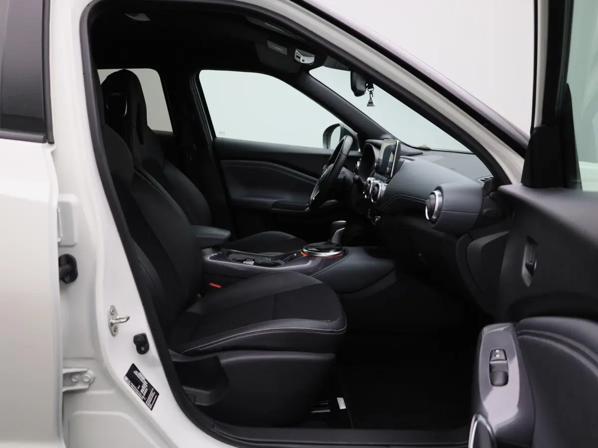 1.0 DIG-T Tekna | Automaat | Keyless | Sport stoelen | DAB | Half Leder | BOSE | Navigatie | Climate control | LMV | Bluetooth | Stoel verwarming | Camera 360 |
