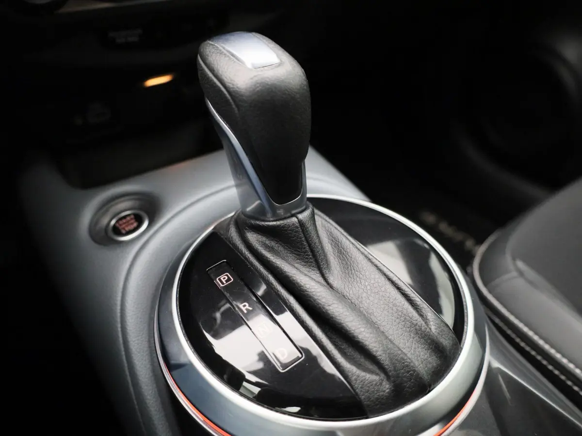 1.0 DIG-T Tekna | Automaat | Keyless | Sport stoelen | DAB | Half Leder | BOSE | Navigatie | Climate control | LMV | Bluetooth | Stoel verwarming | Camera 360 |