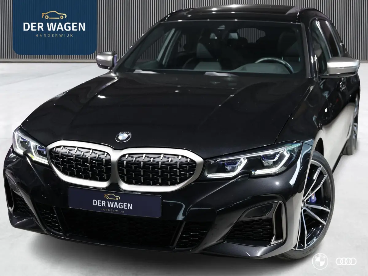 M340i xDrive M SPORT / PANODAK / MEMORY / HEADUP / 19"