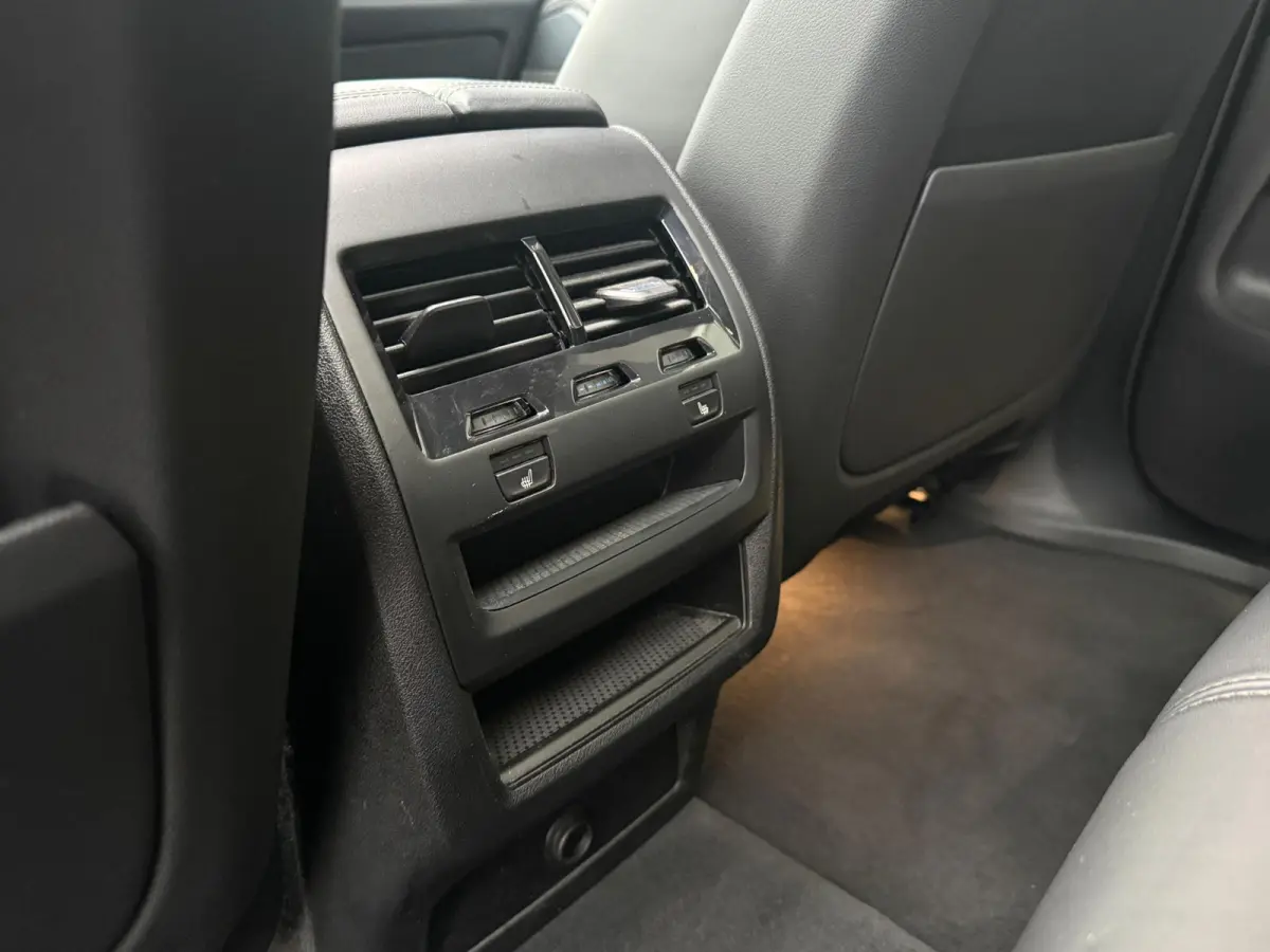 xDrive45e / M-Sport BLACK / 360 / PANO / HuD / DEALEROND /