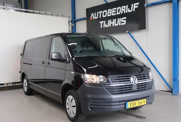 2.0 TDI 150PK L2H1 28 Comfortline Automaat - Airco, Cruise, Navi, PDC, Camera, Carplay, Trekhaak.