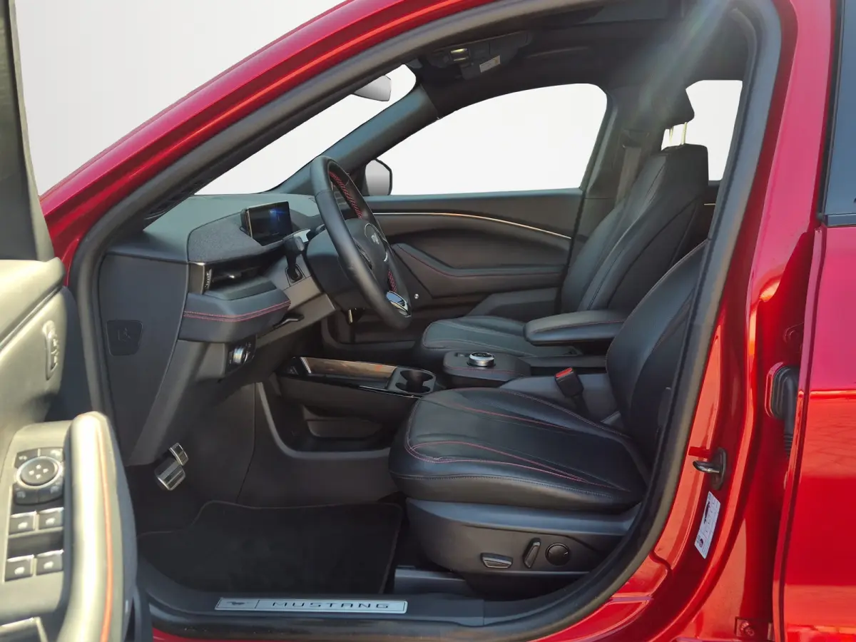AWD 75 kWh 258pk | Pano | Technology Pack+ | SOH 95% |