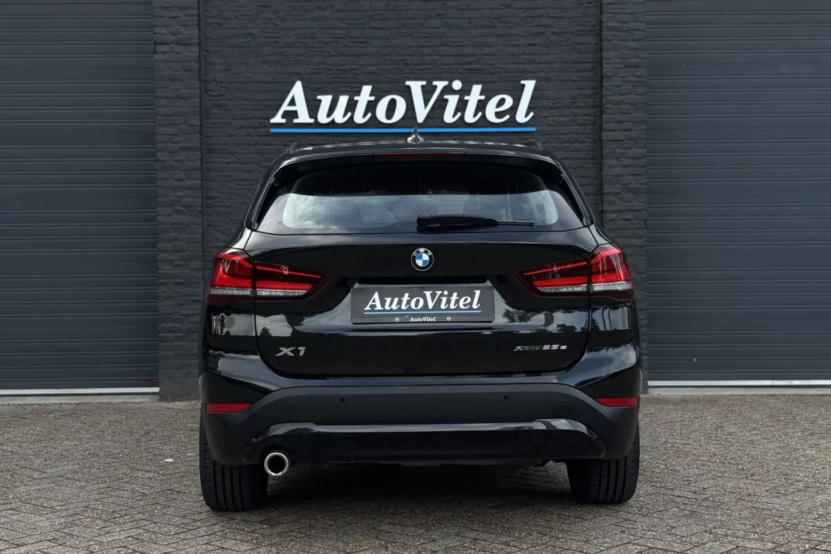 xDrive25e | Trekhaak | LED | PDC V & A | Elektrische Klep | DAB | 35x op voorraad!