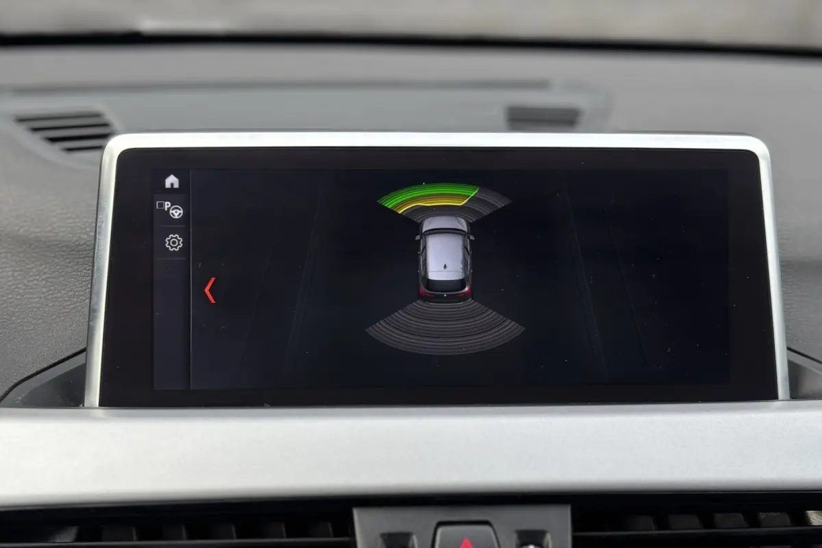 xDrive25e | Trekhaak | LED | PDC V & A | Elektrische Klep | DAB | 35x op voorraad!