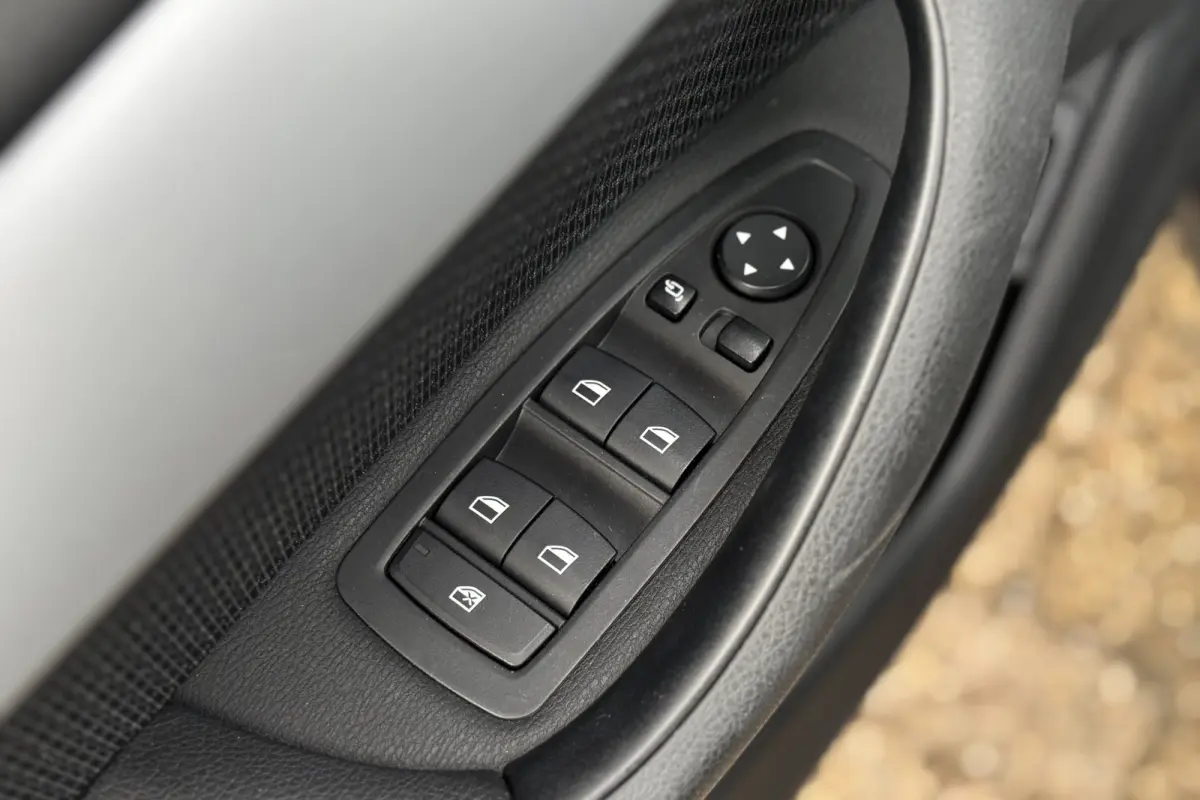 xDrive25e | Trekhaak | LED | PDC V & A | Elektrische Klep | DAB | 35x op voorraad!