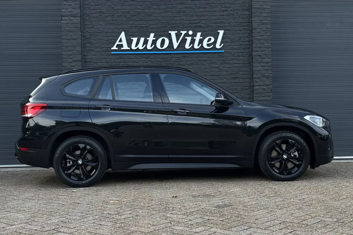 xDrive25e | Trekhaak | LED | PDC V & A | Elektrische Klep | DAB | 35x op voorraad!