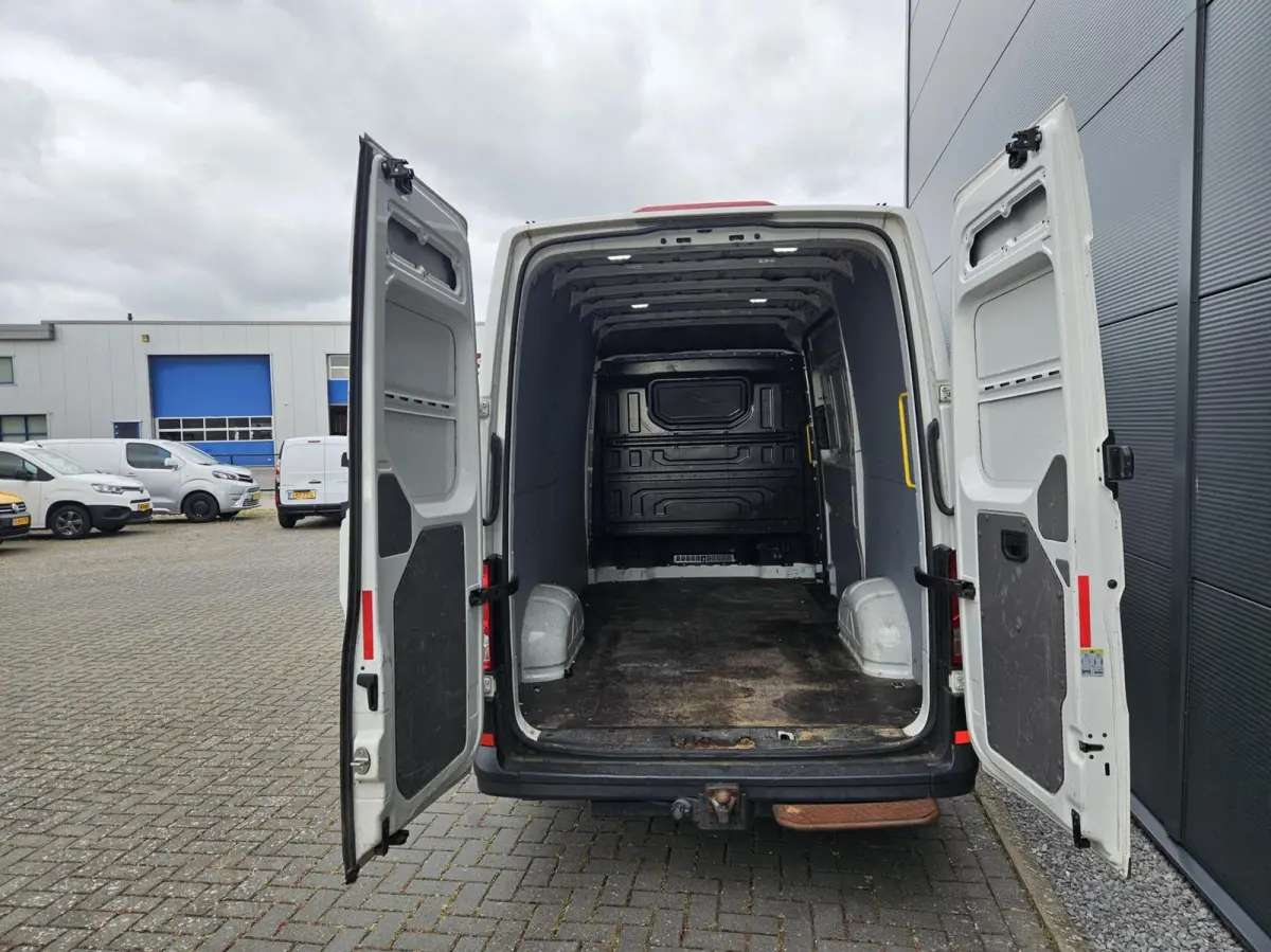 2.0 TDI L3H3 Airco Trekhaak Onderhouden NAP