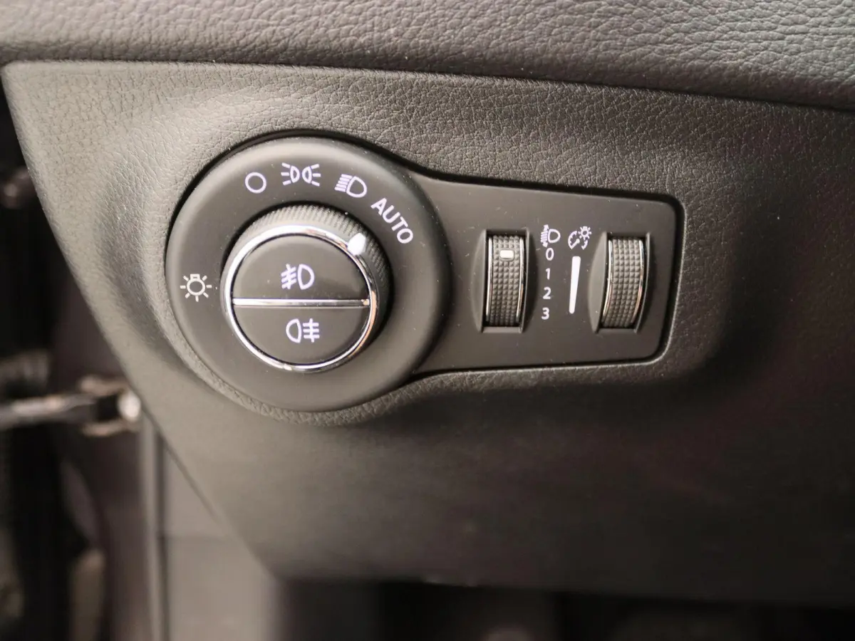 1.4 MultiAir Limited 4x4 | Apple Carplay/Android Auto | Automaat | Panoramadak | Led Verlichting |