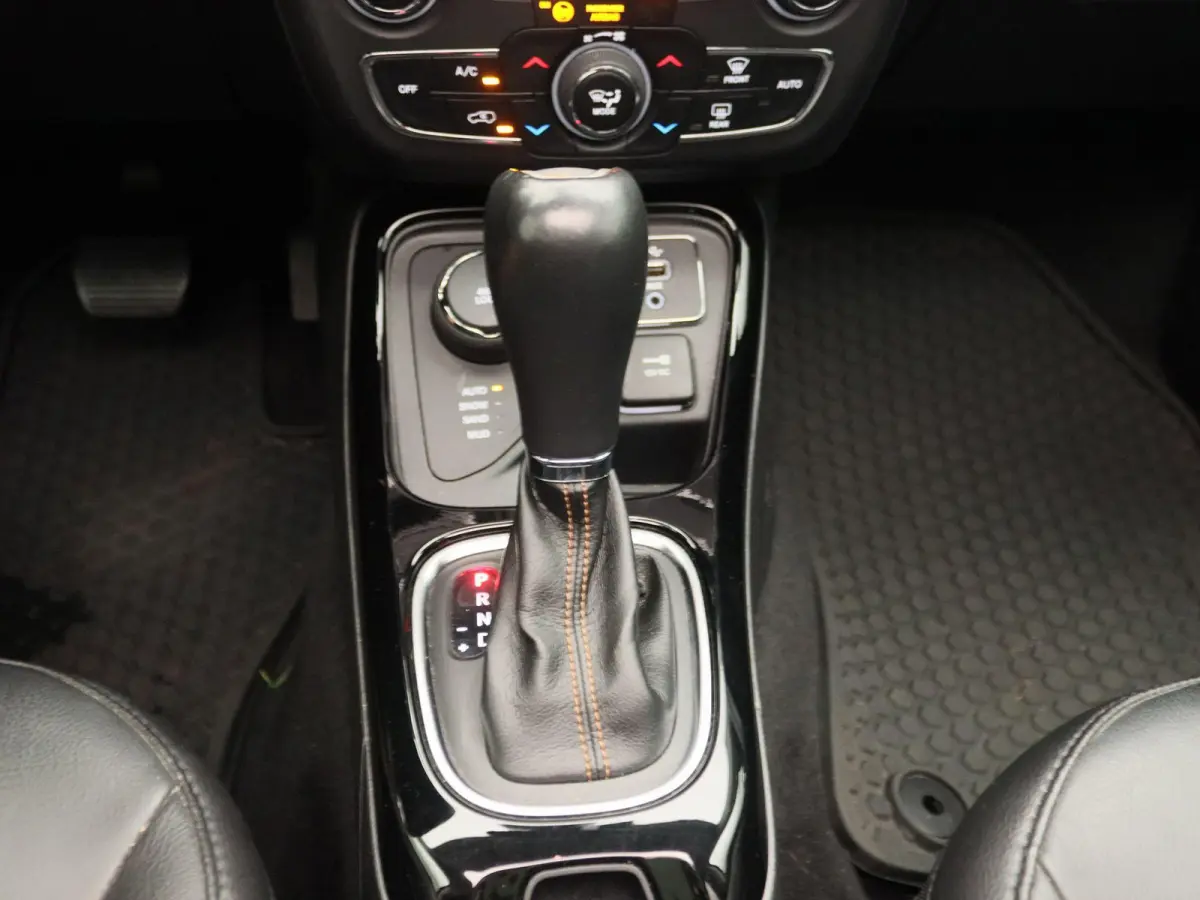 1.4 MultiAir Limited 4x4 | Apple Carplay/Android Auto | Automaat | Panoramadak | Led Verlichting |