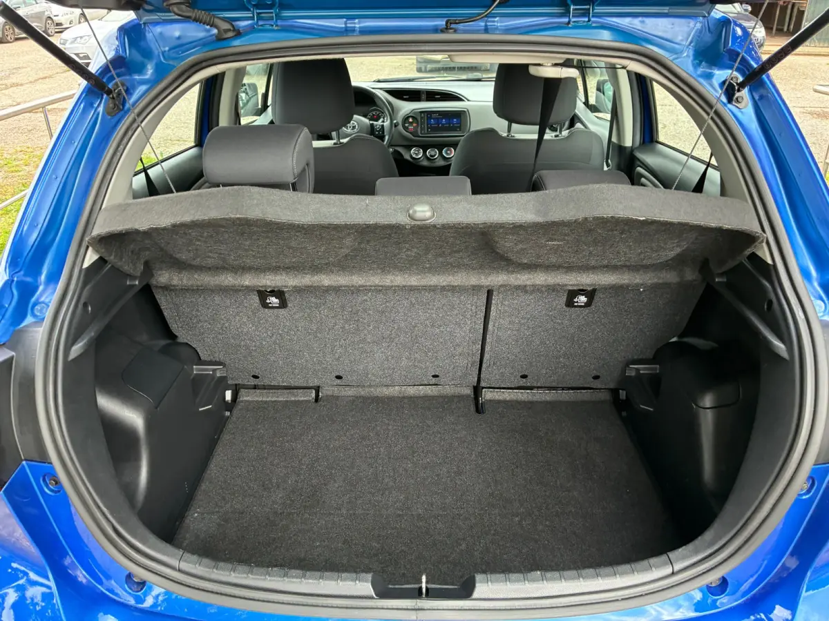 1.0 VVT-i Connect |'' 116.000 KM '' + Achteruitrijcamera Nu € 11.975,-!!!