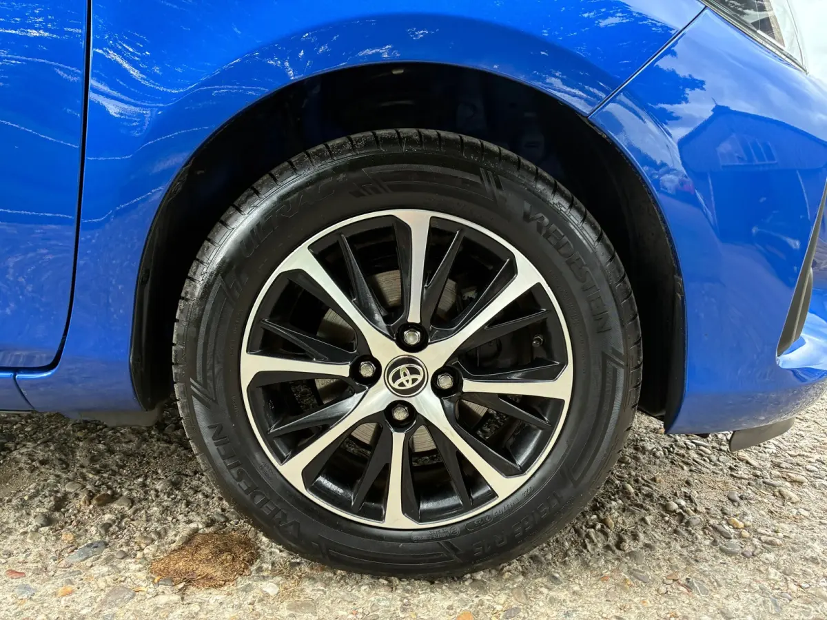 1.0 VVT-i Connect |'' 116.000 KM '' + Achteruitrijcamera Nu € 11.975,-!!!