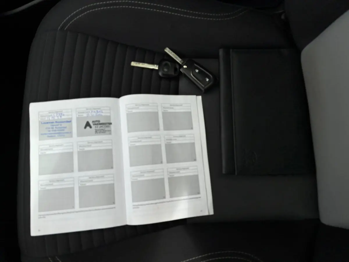 1.0 VVT-i Connect |'' 116.000 KM '' + Achteruitrijcamera Nu € 11.975,-!!!