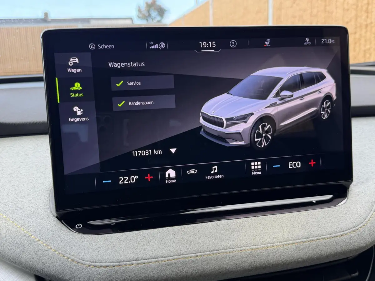 80 Leer/alcantara SoH 96,23% | Warmtepomp | LED koplampen | Sfeerverlichting | Parkeersensoren voor en achter | Navigatiesysteem | Apple CarPlay/Android Auto Full-Link | Cruise & Climate con