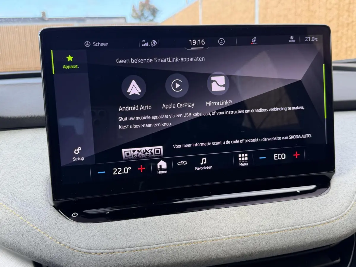 80 Leer/alcantara SoH 96,23% | Warmtepomp | LED koplampen | Sfeerverlichting | Parkeersensoren voor en achter | Navigatiesysteem | Apple CarPlay/Android Auto Full-Link | Cruise & Climate con