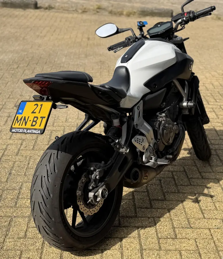 | NETTE STAAT | Akrapovic | A2 Code 80 Certificaat |