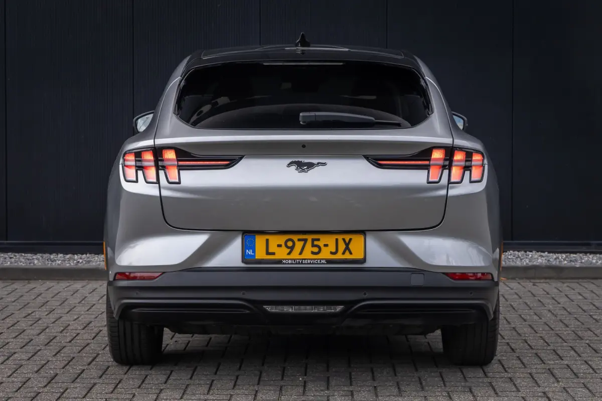 RWD 75 kWh | 100% dealer o.h. | SOH 95% | Panoramadak | BTW auto | Leder | Elec. achterklep | 360 camera | B&O Audio | Warme werende voorruit | Elc. bestuurdersstoel incl. geheugen | Dodehoe