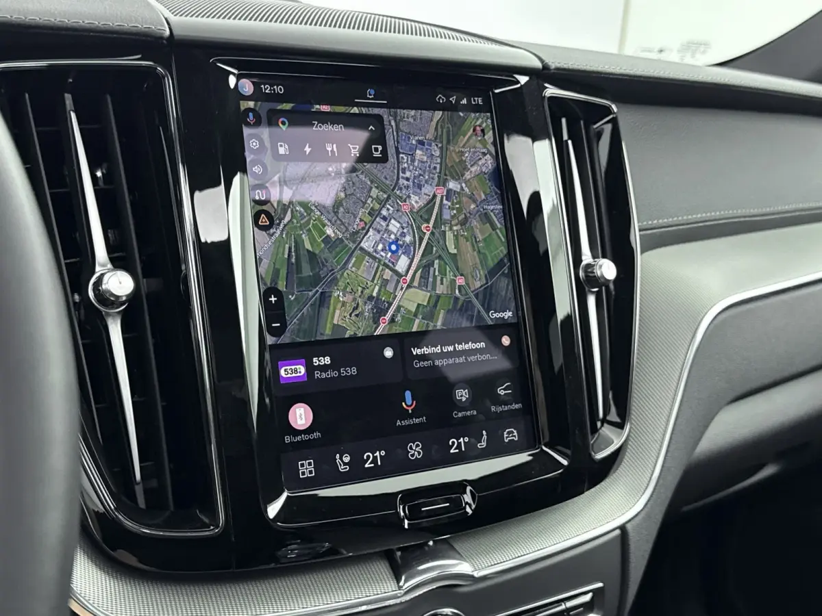 POLESTAR Engineered T8 hybrid Long Range | SoH 100% | Bowers & Wilkins | Panoramadak | PDC V+A en 360 camera | Stoel + Stuurverwarming | Keyless | BLIS | Alarm |