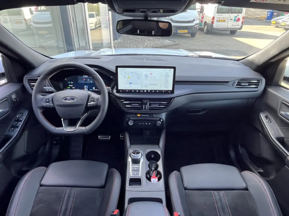 2.5 PHEV ST-Line X 243pk e-CVT Automaat | Pano | E-Trekhaak | Coast-to-Coast Matrix LED | Winter Pack | HUD | Driver Assistance Pack | All Season | etc. etc.
