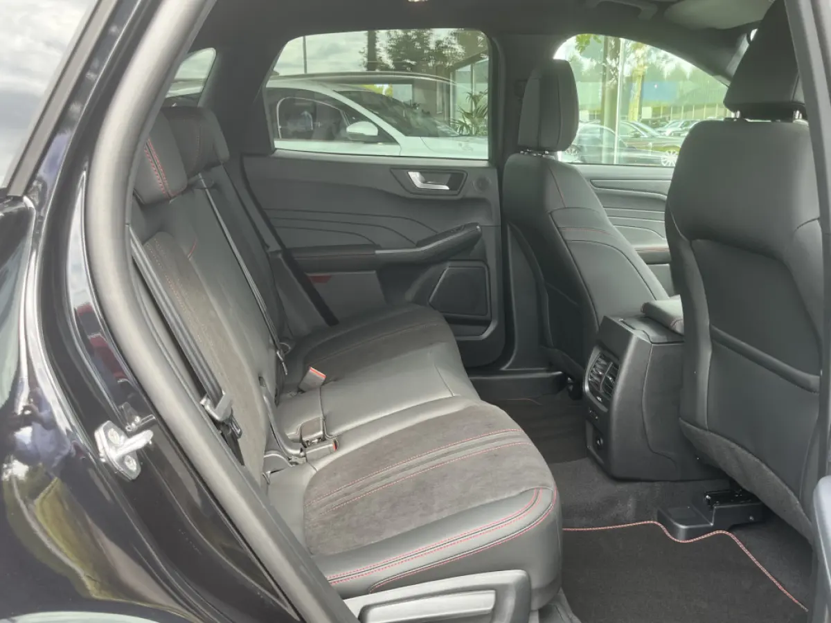2.5 PHEV ST-Line X 243pk e-CVT Automaat | Pano | E-Trekhaak | Coast-to-Coast Matrix LED | Winter Pack | HUD | Driver Assistance Pack | All Season | etc. etc.