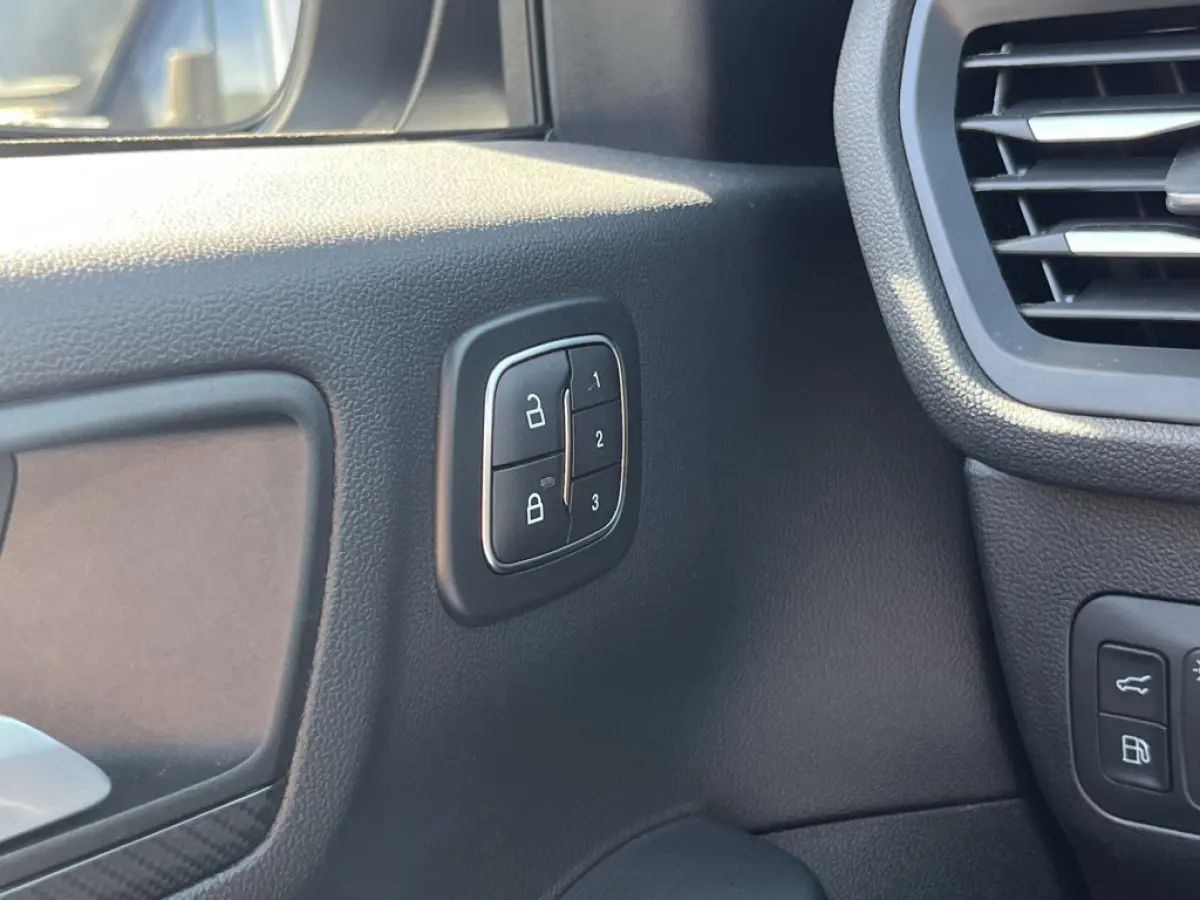2.5 PHEV ST-Line X 243pk e-CVT Automaat | Pano | E-Trekhaak | Coast-to-Coast Matrix LED | Winter Pack | HUD | Driver Assistance Pack | All Season | etc. etc.