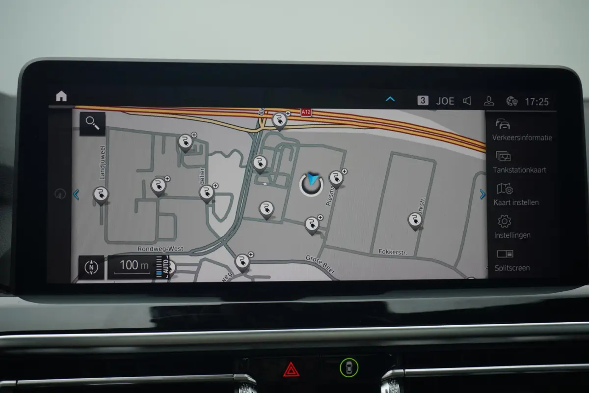 xDrive30e | SoH 91% | Panoramadak | Head-Up Display | Trekhaak | Laserlight | Active Cruise Control