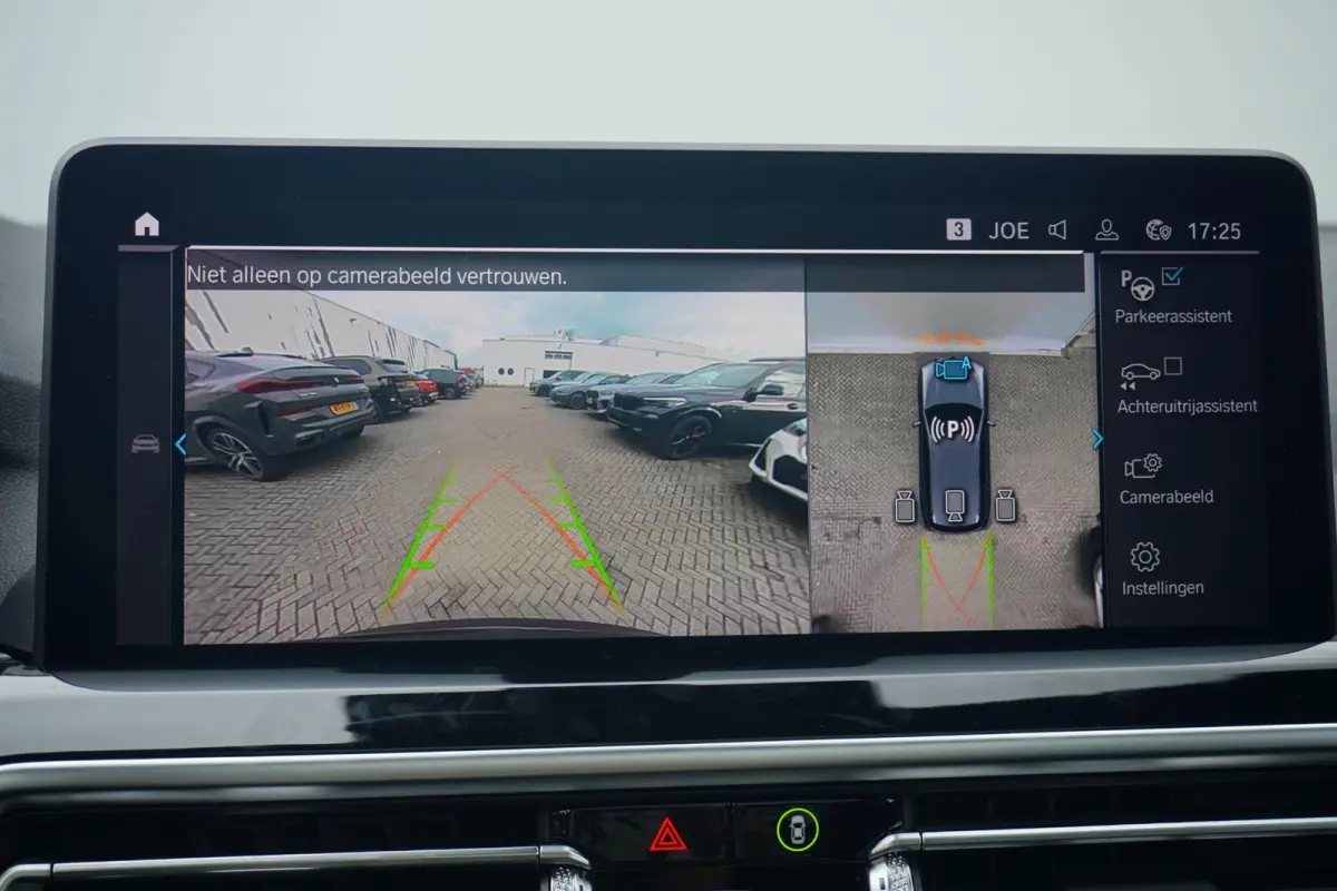 xDrive30e | SoH 91% | Panoramadak | Head-Up Display | Trekhaak | Laserlight | Active Cruise Control