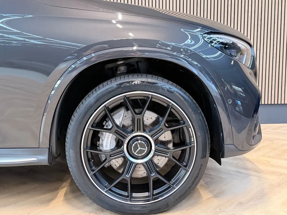 400e 4MATIC AMG Line 381PK - Pano