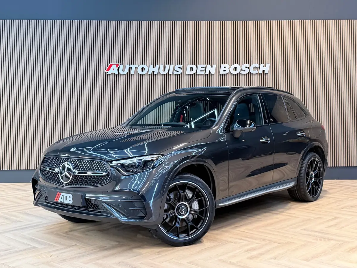 400e 4MATIC AMG Line 381PK - Pano