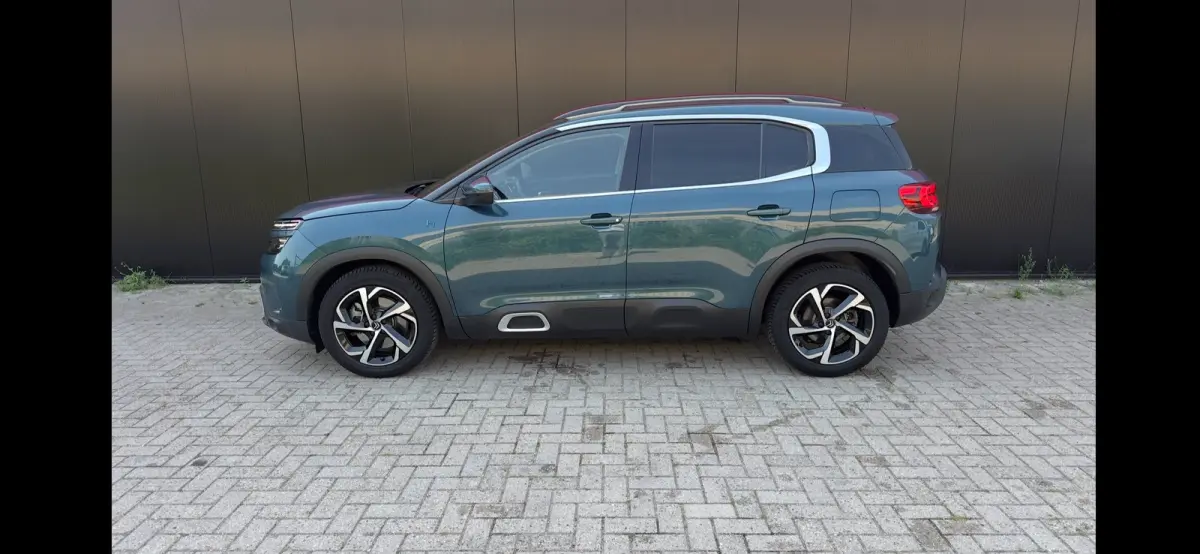 1.6 Plug-in Hybrid 225 Business Plus | Apple Carplay / Android Auto | Cruise Control | Adaptieve Lane Assist | Climate Control | Parkeersensoren Voor en Achter | Navigatie | Keyless Entry | 