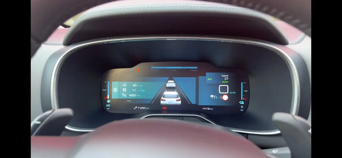 1.6 Plug-in Hybrid 225 Business Plus | Apple Carplay / Android Auto | Cruise Control | Adaptieve Lane Assist | Climate Control | Parkeersensoren Voor en Achter | Navigatie | Keyless Entry | 